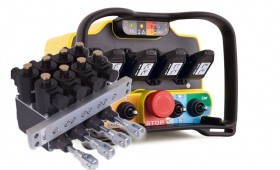 Sterowanie radiowe żurawia za pomocą blok&oacute;w siłownik&oacute;w